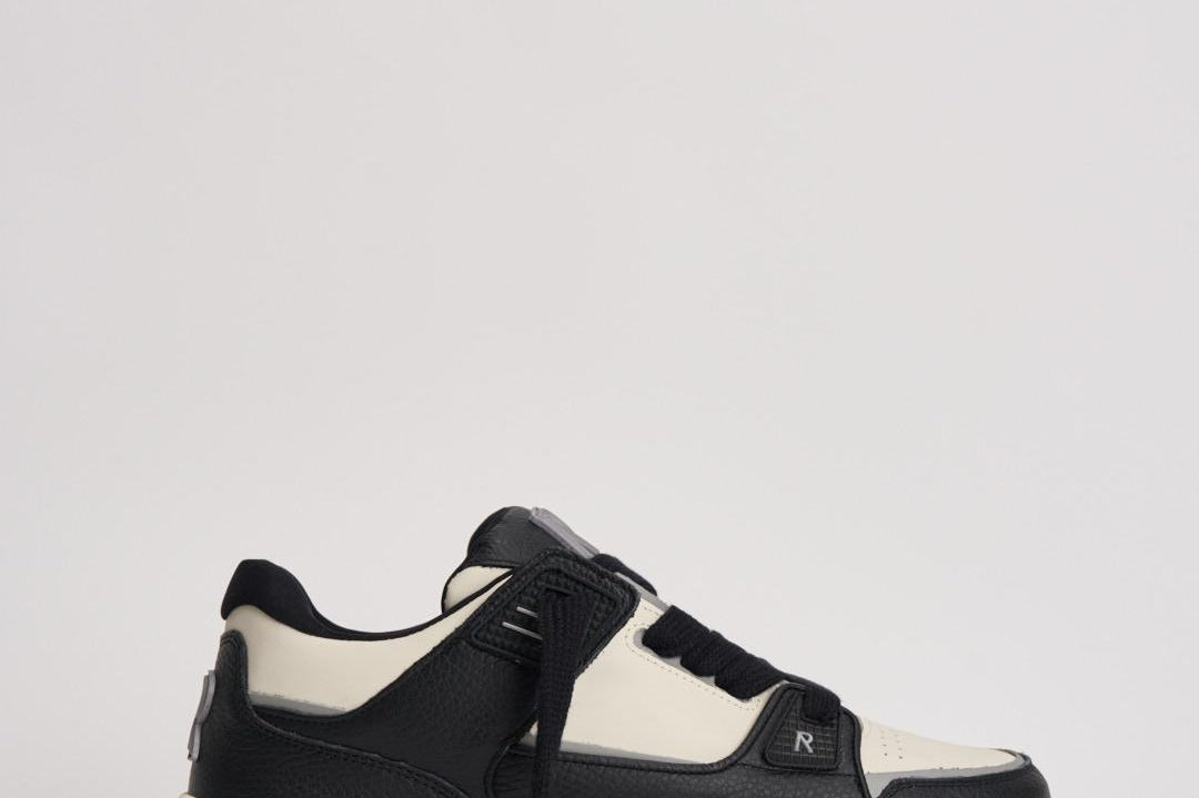 Sneakers uomo Studio bianca e nera 9754 037BLACKVINTAGEWHITE REPRESENT 