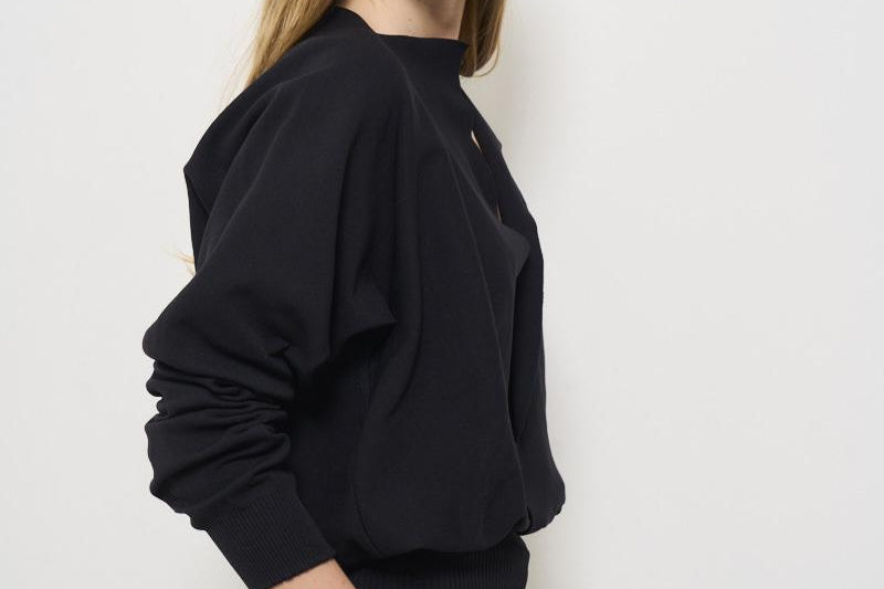 Maglia donna con incrocio nera F5SG30 Y69 LIVIANA CONTI 