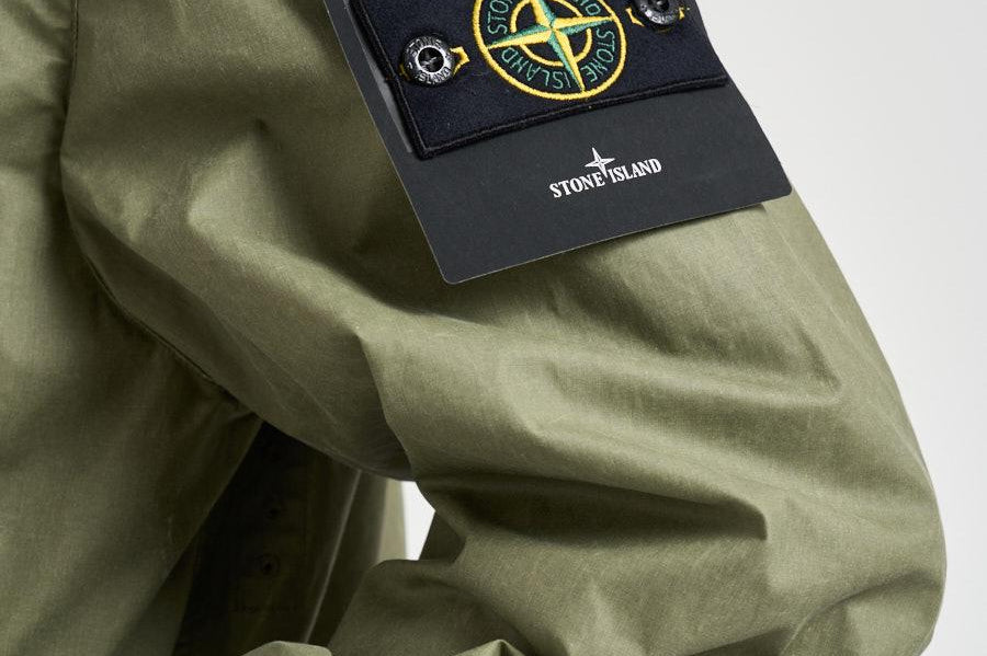 Giubbotto uomo in nylon verde militare 4100054 S0290V005G STONE ISLAND 