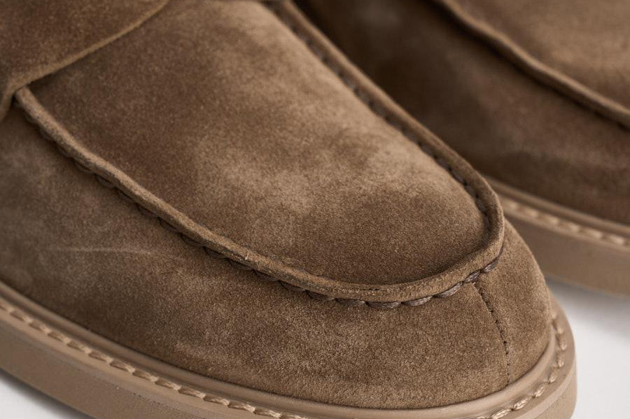 Mocassino uomo in suede tortora 2405 VISONEM08 DOUCAL'S 