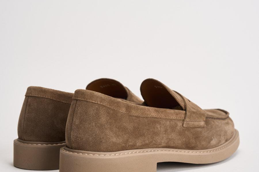 Mocassino uomo in suede tortora 2405 VISONEM08 DOUCAL'S 