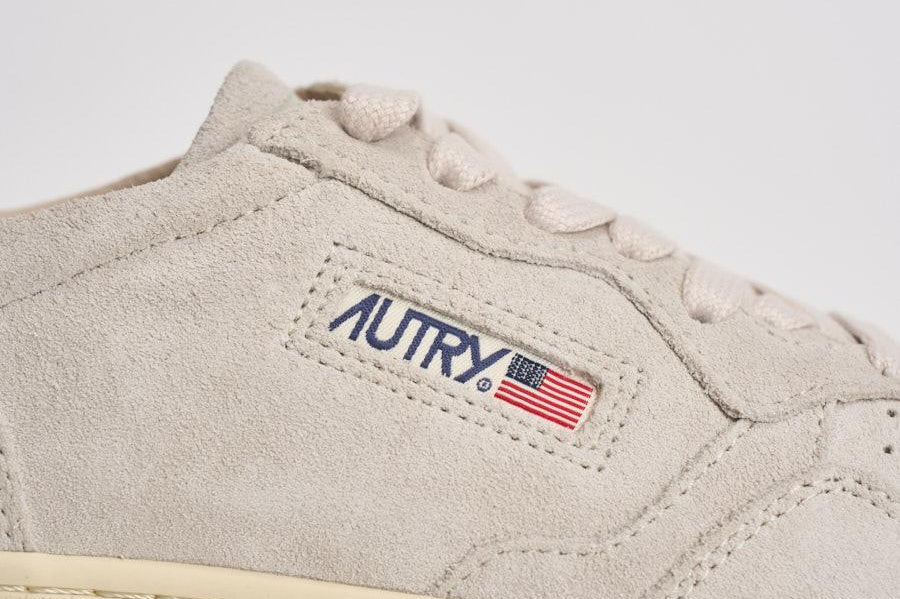 Sneakers donna Medalist low in suede beige AULW UH01 AUTRY 