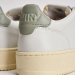 Sneakers uomo Medalist Low bianca e grigia AULM LL11 AUTRY 