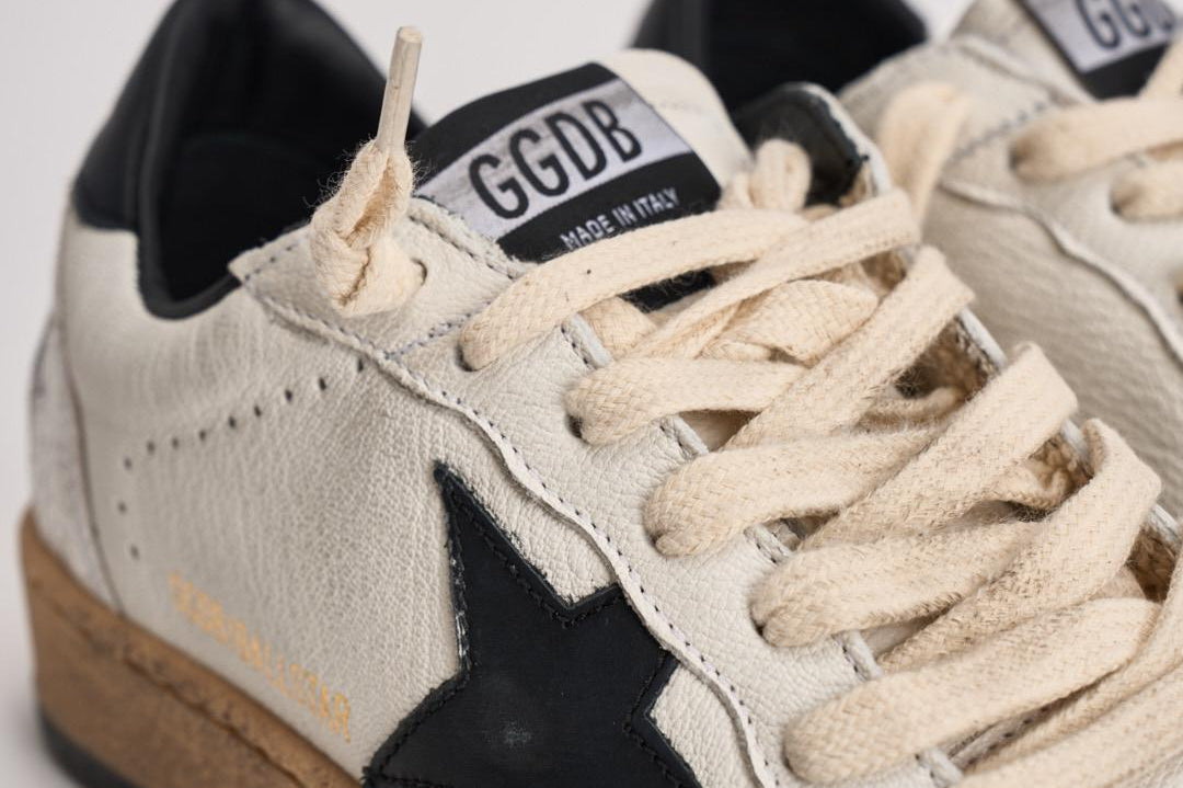 Sneakers donna Ball Star bianca e nera GWF00117 F00377110283 GOLDEN GOOSE 