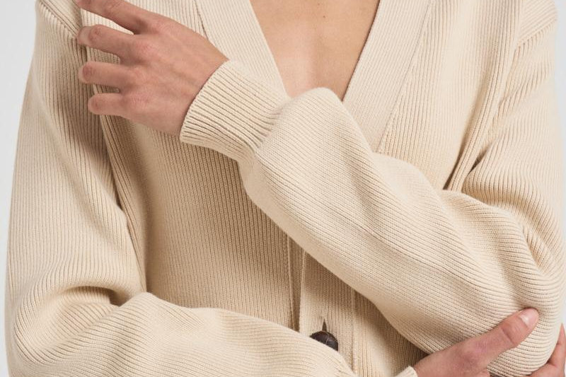 Cardigan in maglia con logo GWP00950 P00197255550 GOLDEN GOOSE 