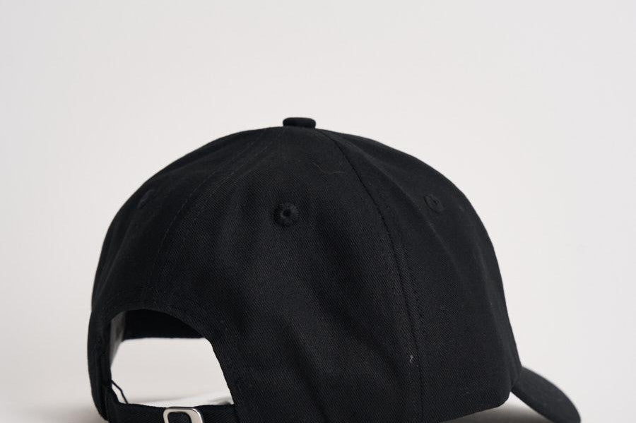 Cappello Heart logo nero 215AC 1 ARTE ANTWERP 
