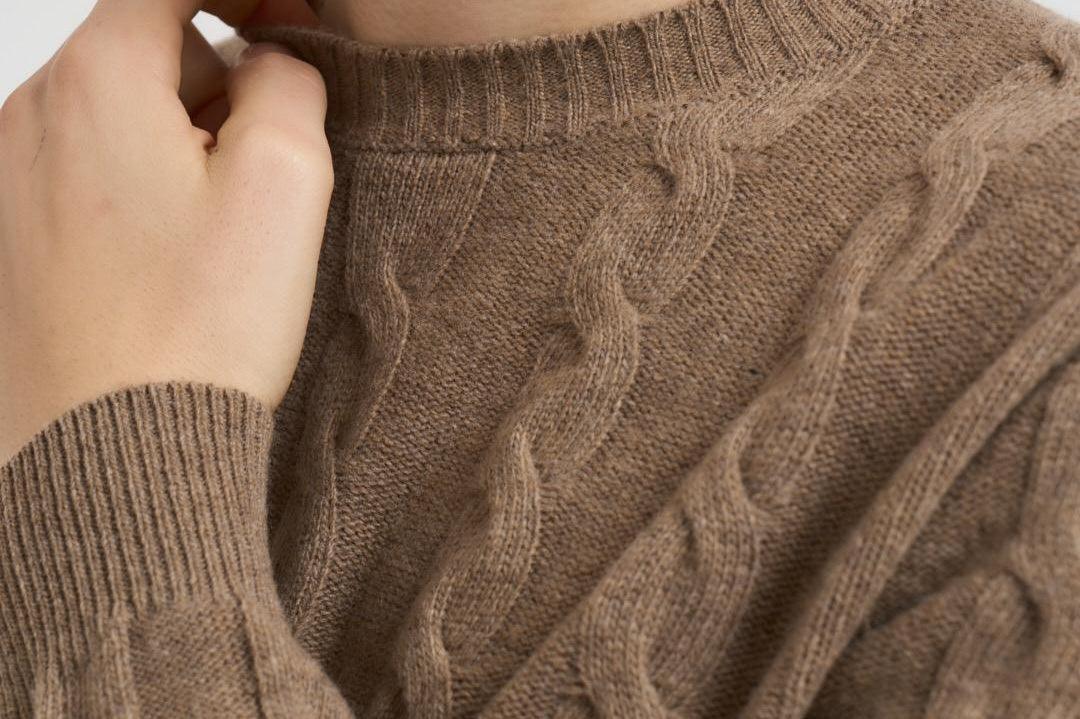 Maglia uomo girocollo a treccia tortora 25FCCM010439 114 ACCADEMIE TESSILI 