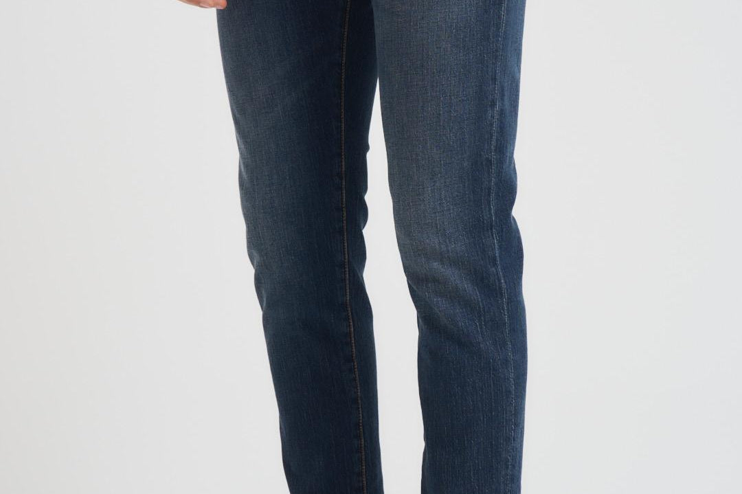 Jeans uomo D-Strukt in denim scuro A03562 0DBED01 DIESEL 