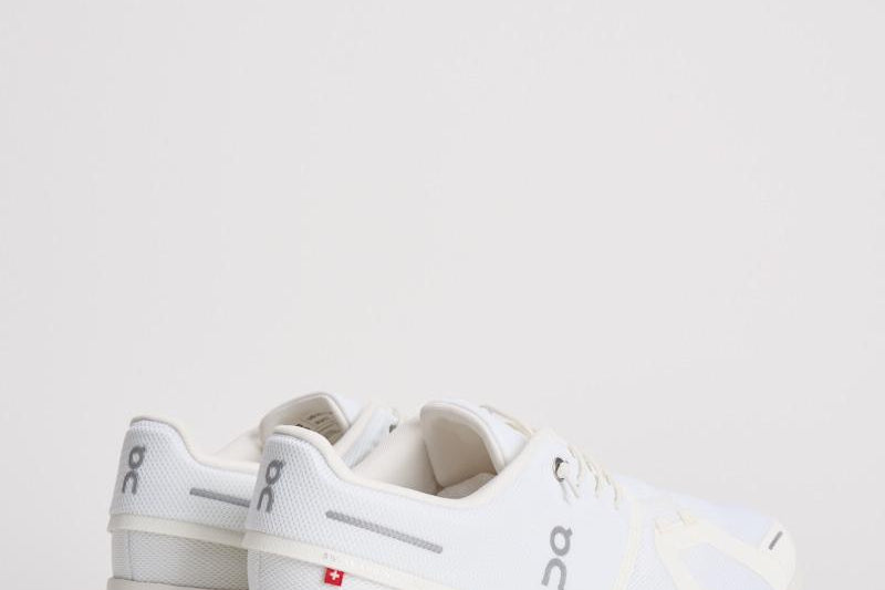Sneakers Cloud 6 uomo bianca CLOUD6 WHITE ON RUNNING 