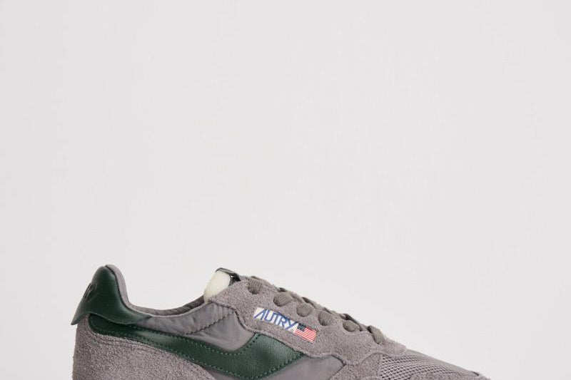 Sneakers uomo Reelwind Low in suede grigio topo WWLM UT20 AUTRY 