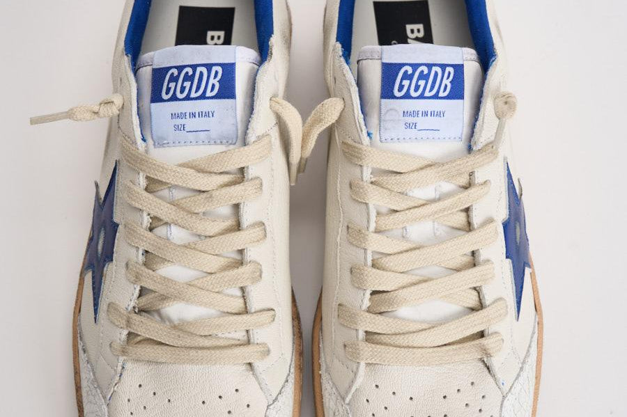 Sneakers uomo Ball Star bianco e blu elettrico GMF00117 F00219810327 GOLDEN GOOSE 