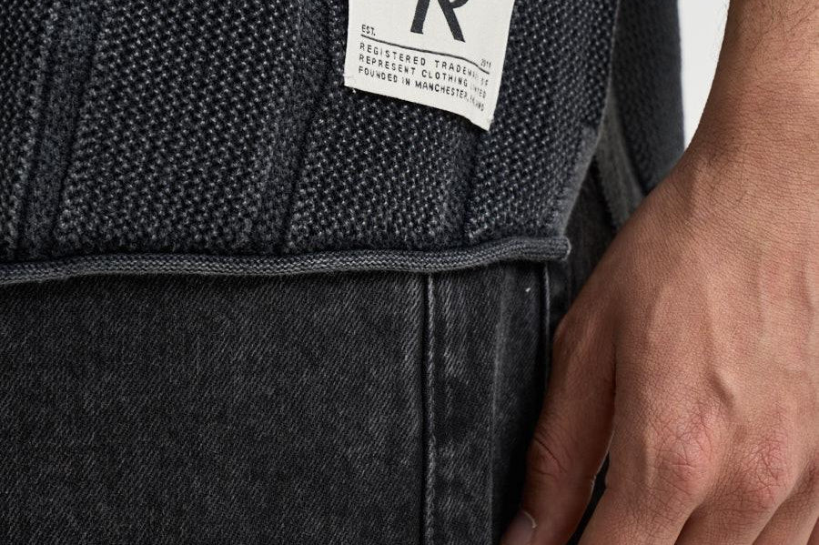 T-shirt uomo in maglia nera 100533 47VINTAGEGREY REPRESENT 