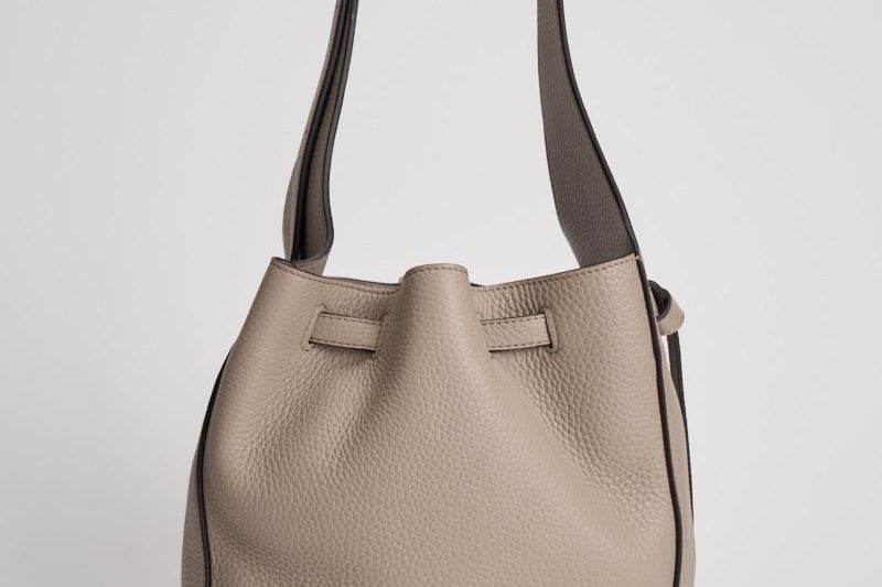 Borsa donna Lyra Bucket taupe beige HH9744 736F924 MULBERRY 