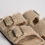 Sandalo arizona in shearling e camoscio donna 1028293 TAUPE BIRKENSTOCK 