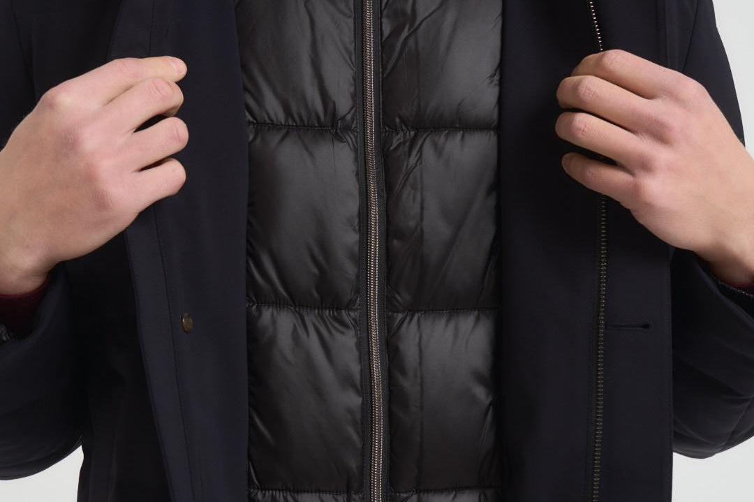 Piumino con cappuccio blu scuro F09MUCX581 18589 MONTECORE 