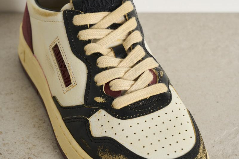 Sneakers Medalist Super Vintage donna in pelle AVLW LB01 AUTRY 