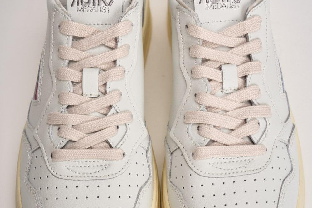 Sneakers uomo Medalist Low bianca AULM LL15 AUTRY 