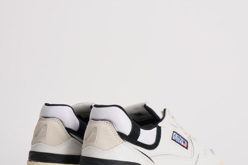 Sneakers uomo Rolm bianca e nera ROLM MM04 AUTRY 