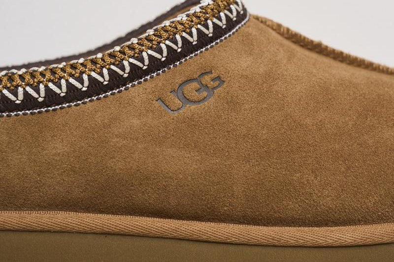 UGG 5950CHESTNUT