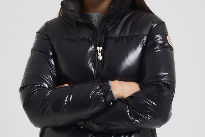 Piumino Goldin donna nero HWY038 0009 PYRENEX 