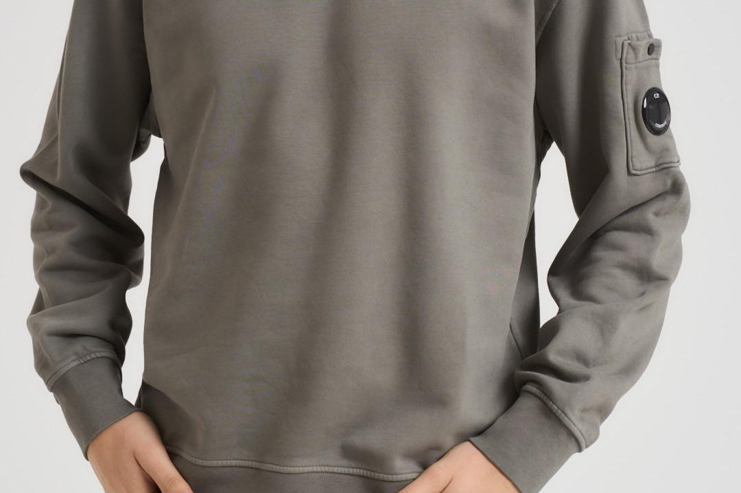 Felpa uomo girocollo grigia 19CMSS718A 006372R921 CP COMPANY 