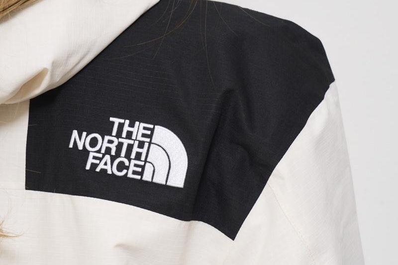 Giubbotto donna Mountain bianco NF0A88YX ROU1 THE NORTH FACE 