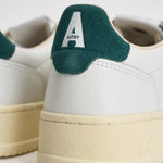 Sneakers uomo Medalist Low bianca e verde AULM BJ02 AUTRY 