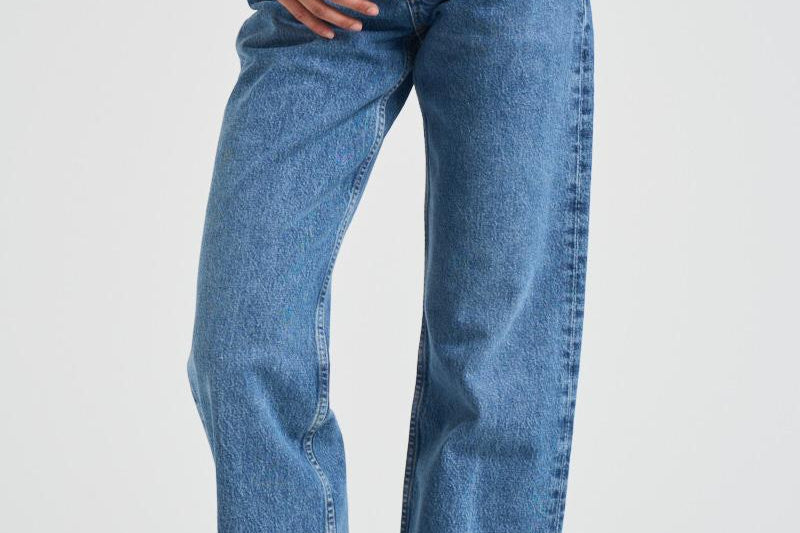 Jeans donna low rise in denim medio A260B 1371 AGOLDE 