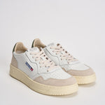 Sneakers uomo Medalist low in suede beige e verde AULM LS17 AUTRY 