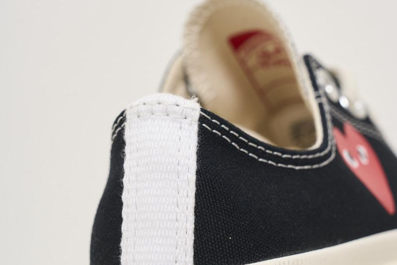COMME DES GARCON PLAY K128BLACK