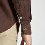 Camicia uomo in lino marrone J66TNP UR6 ACCADEMIE TESSILI 