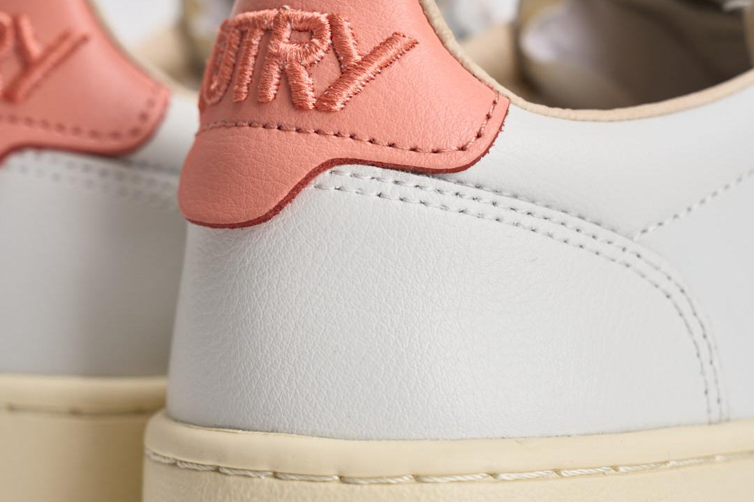 Sneakers Medalist Low donna AULW DL03 AUTRY 