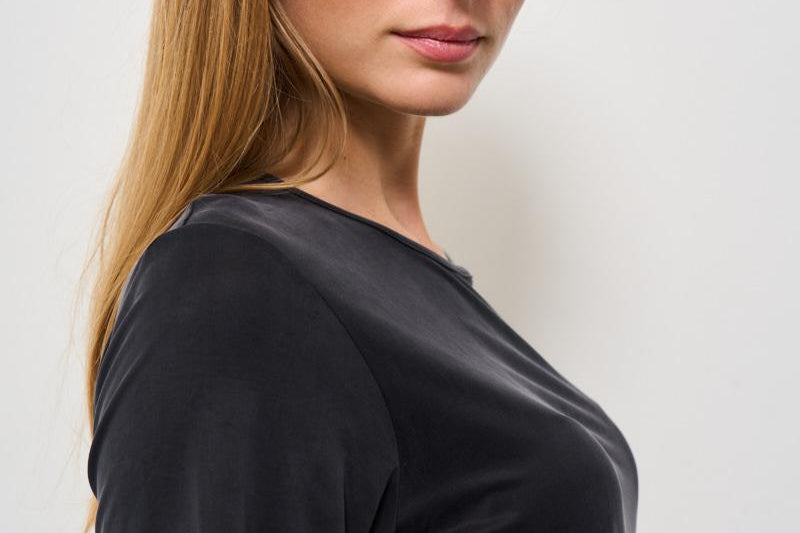 T-shirt donna girocollo nera 25709 10 RRD 