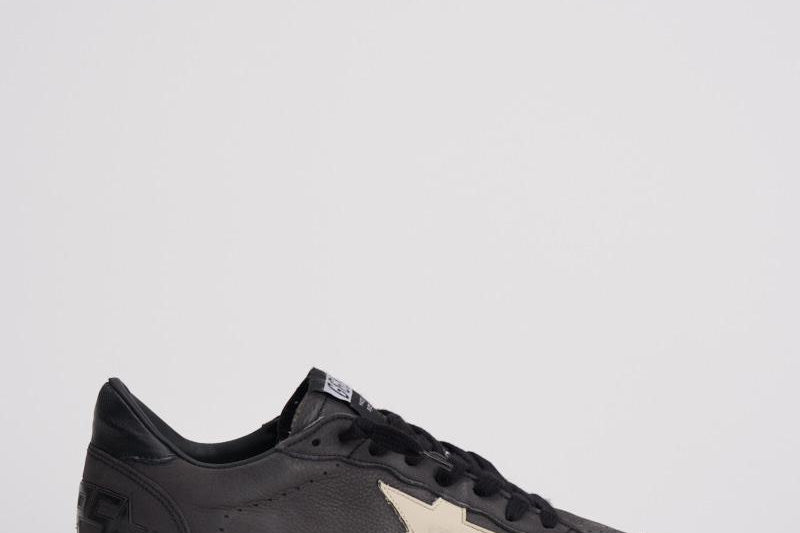 Sneakers uomo Ballstar vintage nero GMF00117 F00621560538 GOLDEN GOOSE 