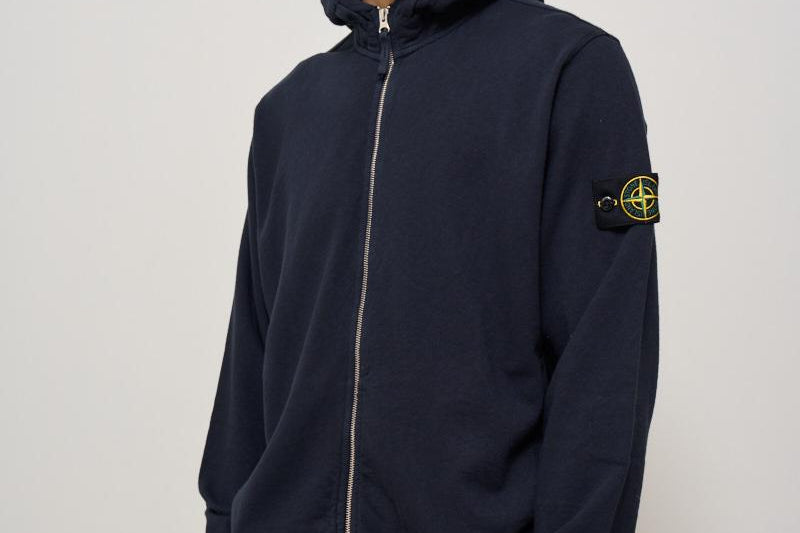 Felpa uomo con zip blu 6100021 S0060V0020 STONE ISLAND 