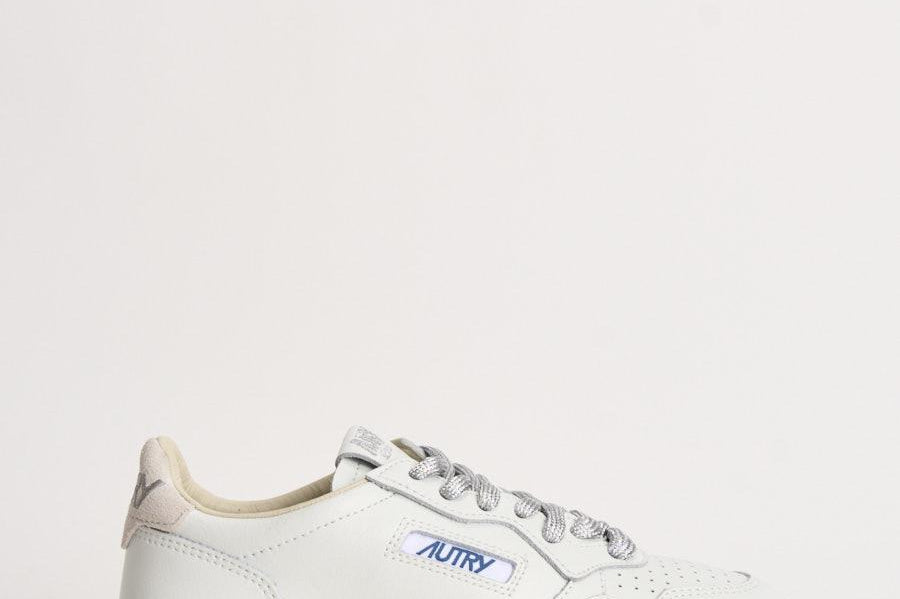 Sneakers donna Medalist bianca e cipria AULW SW03 AUTRY 
