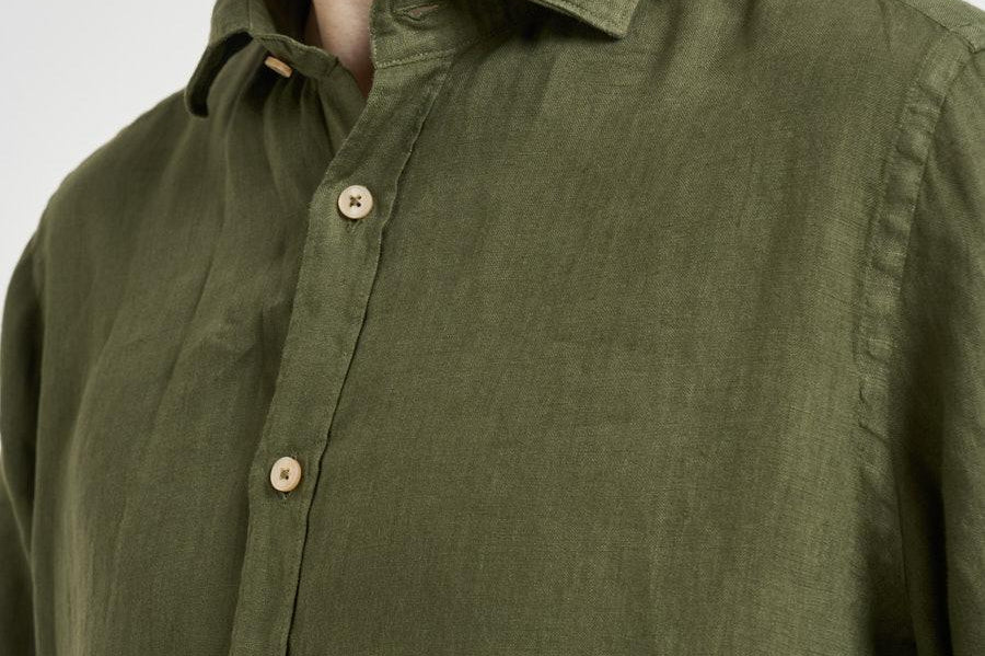 Camicia uomo in lino verde J66TNP UU2 ACCADEMIE TESSILI 