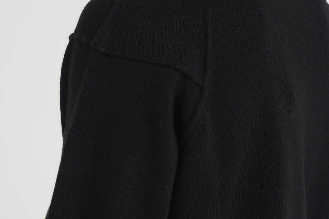 Felpa uomo girocollo in misto lana nera KN707A 110149A999 CP COMPANY 