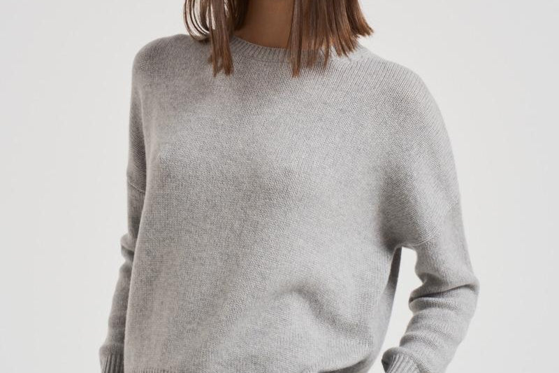 Maglione girocollo donna in cashmere 201726 DOVEGREY LISA YANG 