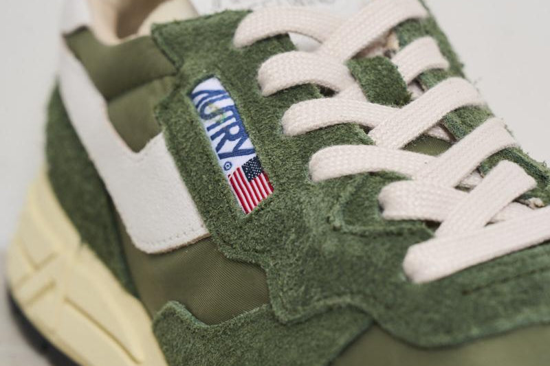 Sneakers Reelwind low verdi WWLM NC16 AUTRY 