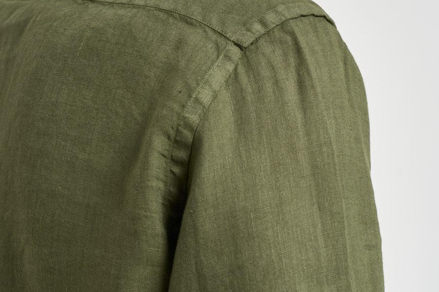 Camicia uomo in lino verde J66TNP UU2 ACCADEMIE TESSILI 