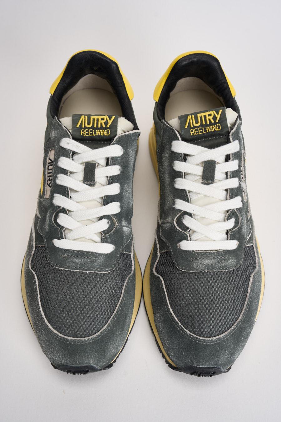 Sneakers uomo Reelwind grigia e gialla WWLM GQ06 AUTRY 