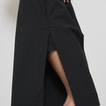 Bermuda donna neri con spacchi BRENDA W0217T0002 HAIKURE 