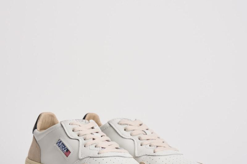 Sneakers uomo medalist low in pelle e suede AULM LS21 AUTRY 