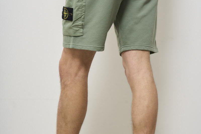 Bermuda uomo verde salvia 6200002 S0123V0055 STONE ISLAND 