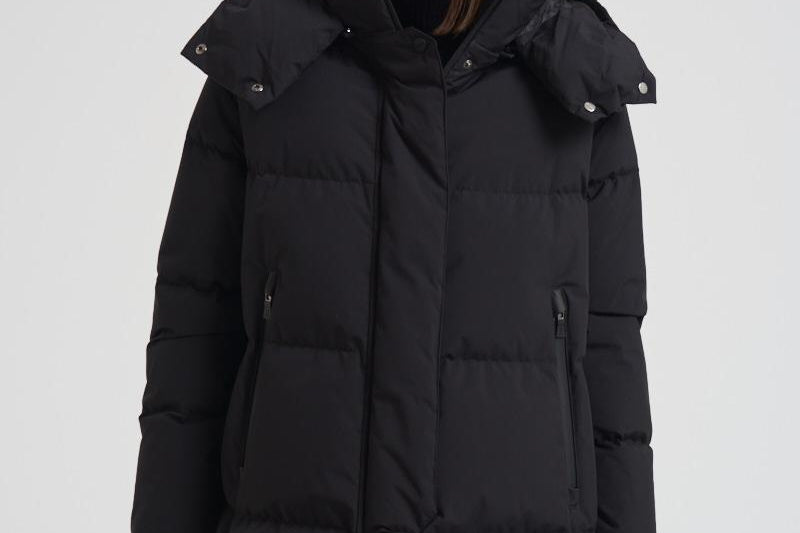Piumino donna Laminar lungo nero PI002047D 9300 HERNO 