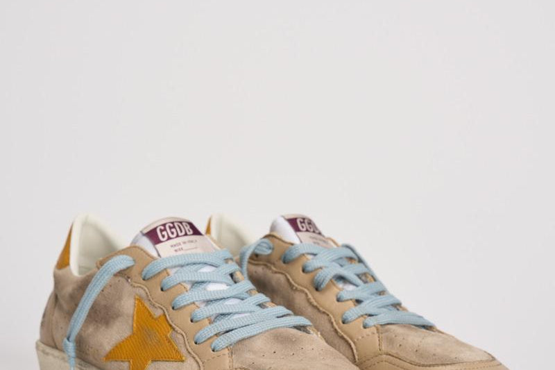 Sneakers uomo Ball Star beige e arancioni GMF00117 F00749515778 GOLDEN GOOSE 