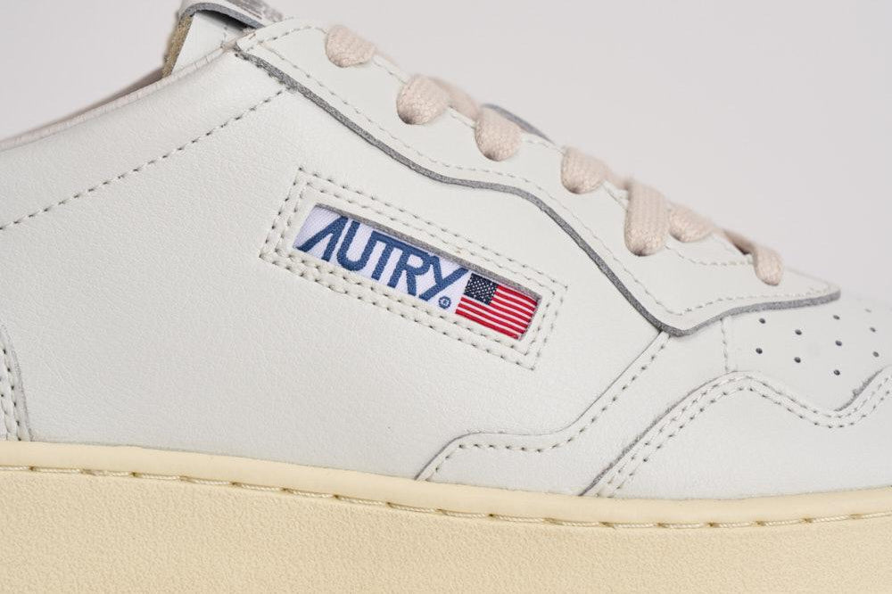 Sneakers uomo Medalist Low bianca e grigia AULM LL11 AUTRY 