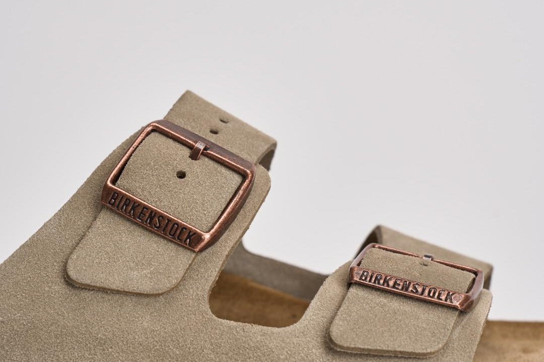 Sandalo arizona uomo in suede 951303U TAUPE BIRKENSTOCK 