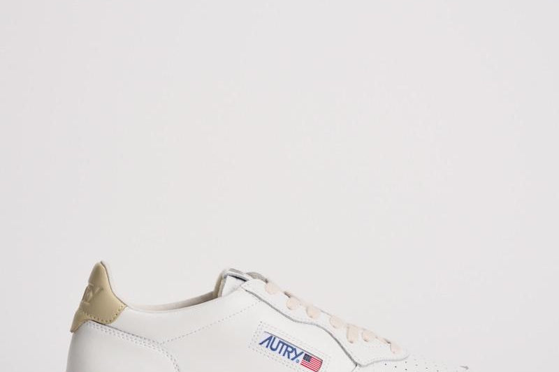 Sneakers uomo Medalist low beige AULM LL87 AUTRY 